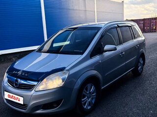 2008 Opel Zafira B Рестайлинг, серебристый, 700000 рублей, вид 1