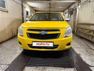 2013 Chevrolet Cobalt II, серебристый, 445000 рублей, вид 1