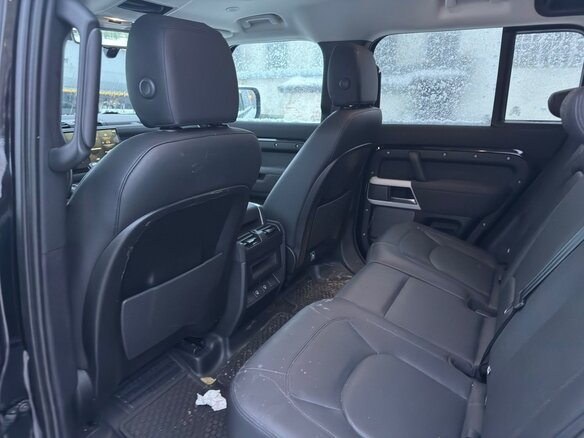 2022 Land Rover Defender 110 II, чёрный - вид 10