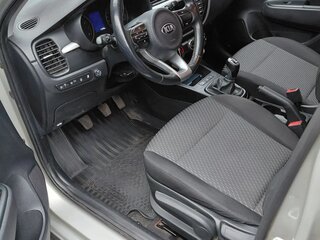 2018 Kia Rio X-Line IV, бежевый, 1450000 рублей, вид 5