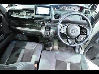 2021 Honda N-BOX II Рестайлинг, белый, 713000 рублей, вид 5