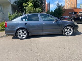 2011 Skoda Octavia DSG7 II (A5) Рестайлинг, серый, 690000 рублей, вид 2