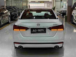 2022 Nissan Altima VI (L34) Рестайлинг, белый, 1635000 рублей, вид 5