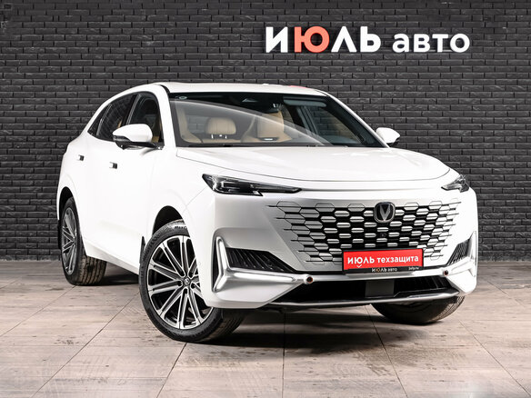 2023 Changan UNI-K, белый, 2600000 рублей - вид 2