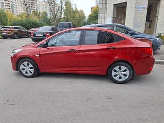2014 Hyundai Solaris I Рестайлинг, красный, 950000 рублей, вид 3