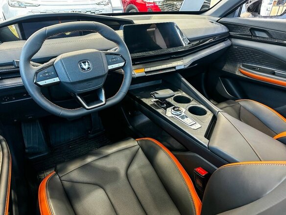 2024 Changan UNI-V I, белый, 3329900 рублей - вид 9