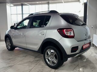 2019 Renault Sandero Stepway II Рестайлинг, серый, 1499000 рублей, вид 4