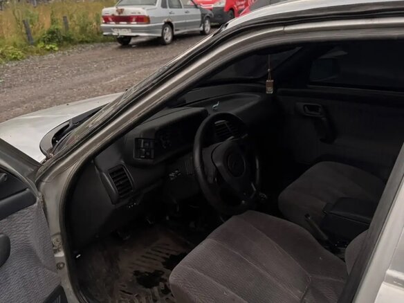 2002 Lada (ВАЗ) 2110, серый, 110000 рублей - вид 4