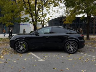 2025 Porsche Cayenne E-Hybrid Coupé III Рестайлинг, чёрный, 16400000 рублей, вид 1