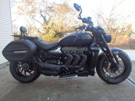 2024 Triumph Rocket III, чёрный, 2800000 рублей, вид 2