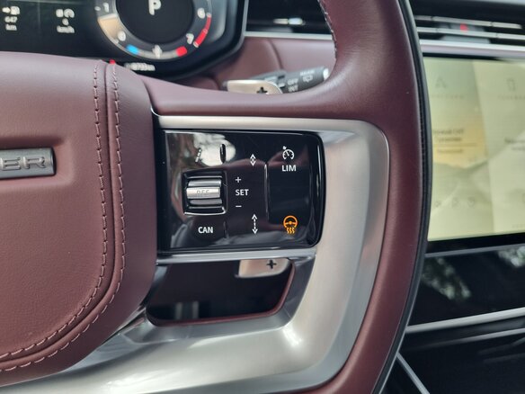 2024 Land Rover Range Rover P400 MHEV V, серебристый, 17200000 рублей - вид 25