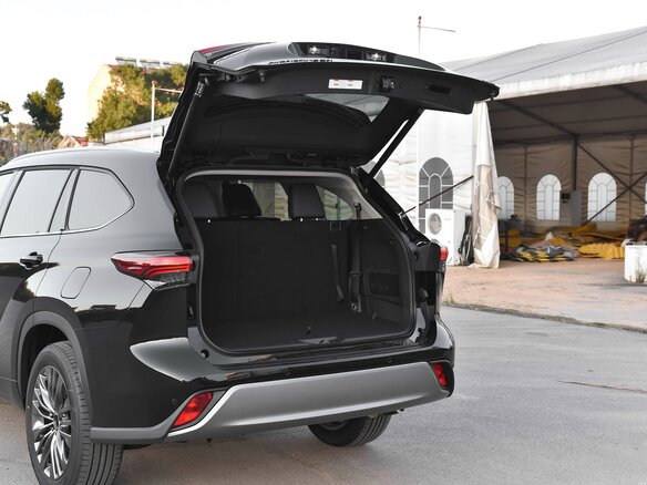 2026 Toyota Highlander IV (XU70), чёрный - вид 21
