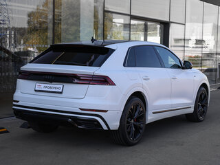 2018 Audi Q8 55 TFSI I (4M), белый, 5098000 рублей, вид 5