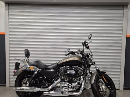 2017 Harley-Davidson Sportster 1200, серый, 1300000 рублей, вид 2
