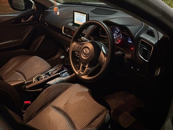 2014 Mazda Axela III, белый, 1150000 рублей - вид 17