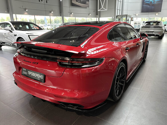 2019 Porsche Panamera GTS II, красный, 8590000 рублей - вид 4