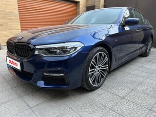2017 BMW 5 серии 520d xDrive VII (G30/G31/G38), синий, 3900000 рублей, вид 2