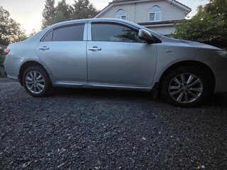 2008 Toyota Corolla X (E140, E150), серебристый, 460000 рублей, вид 3