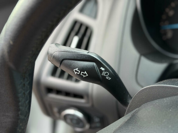 2013 Ford Focus III, белый - вид 12