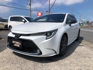 2022 Toyota Corolla XII (E210), белый, 1415000 рублей, вид 2