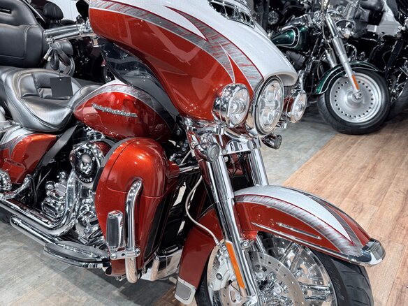 2014 Harley-Davidson CVO Limited, белый, 1699000 рублей - вид 8