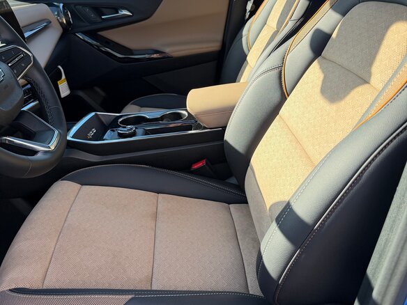 2025 Chevrolet Equinox IV, синий, 2550000 рублей - вид 13