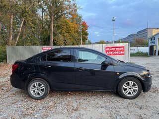 2014 Chevrolet Aveo II, чёрный, 610000 рублей, вид 3