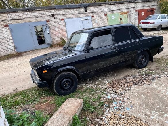 2010 Lada (ВАЗ) 2105, синий, 90000 рублей - вид 5