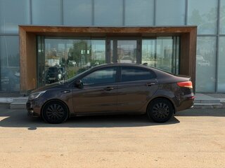 2016 Kia Rio III Рестайлинг, коричневый, 890000 рублей, вид 5