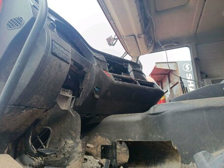2023 IVECO-Hongyan 8x4 (CQ3406), красный, 826965 рублей, вид 5