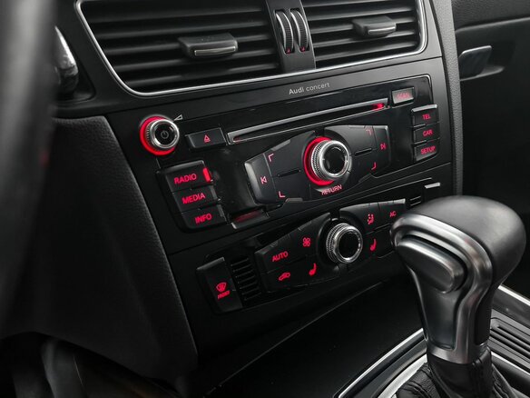 2013 Audi Q5 I (8R) Рестайлинг, чёрный, 1799000 рублей - вид 24