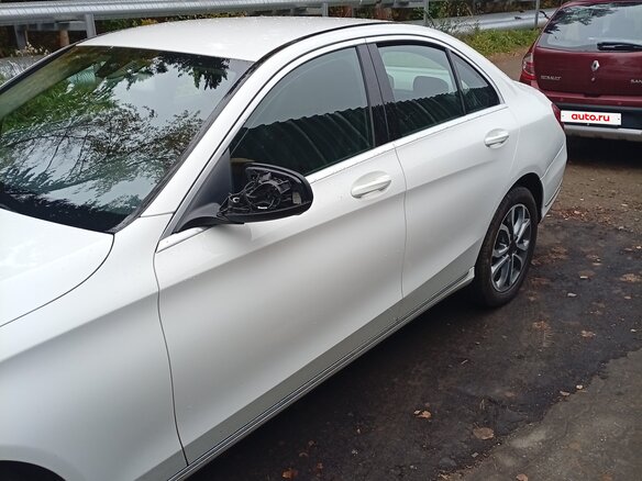 2014 Mercedes-Benz C-Класс 180 IV (W205), белый - вид 3