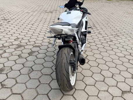 2011 Yamaha YZF-R6, белый, 700000 рублей, вид 4
