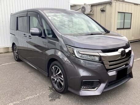 Honda Stepwgn V Рестайлинг