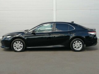2019 Toyota Camry VIII (XV70), чёрный, 2320000 рублей, вид 4