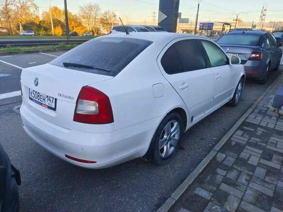 2012 Skoda Octavia II (A5) Рестайлинг, белый, 699000 рублей - вид 2