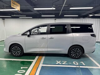 2026 Wuling Starlight 730, серебристый, 1700000 рублей, вид 4