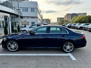 2020 Mercedes-Benz E-Класс 200 V (W213, S213, C238), синий, 3280000 рублей, вид 3