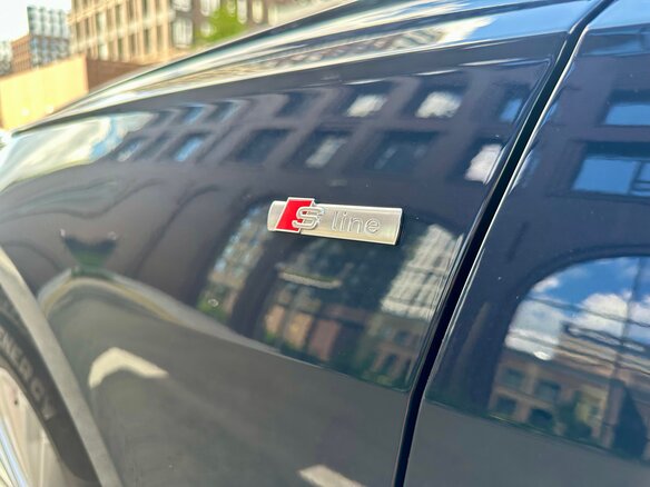 2020 Audi A6 40 TDI V (C8), синий, 3690000 рублей - вид 12