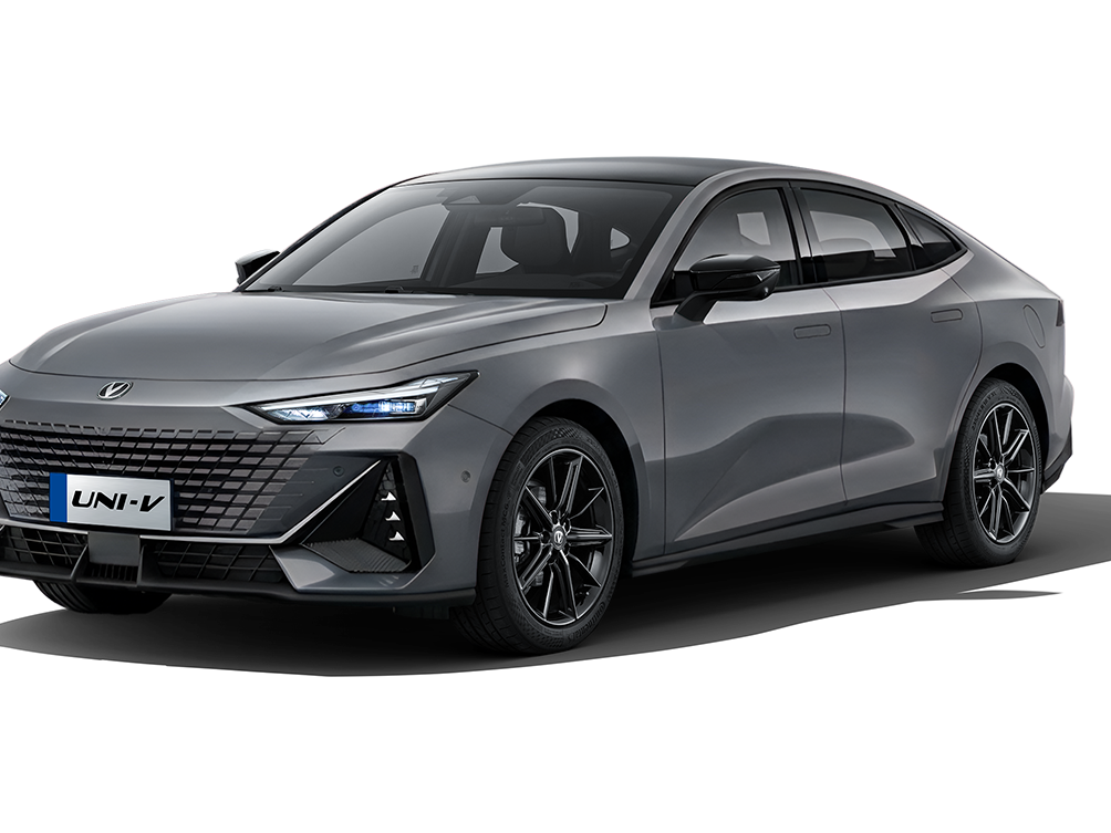 Открыть фотографии: Changan UNI-V I
