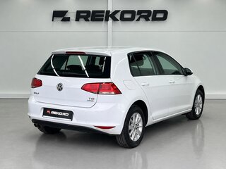 2014 Volkswagen Golf VII, белый, 1469000 рублей, вид 4