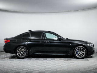 2018 BMW 5 серии 520d xDrive VII (G30/G31/G38), чёрный, 3749000 рублей, вид 4