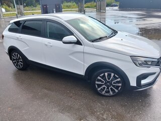 2024 Lada (ВАЗ) Vesta SW Cross I Рестайлинг (NG), белый, 1670000 рублей, вид 2