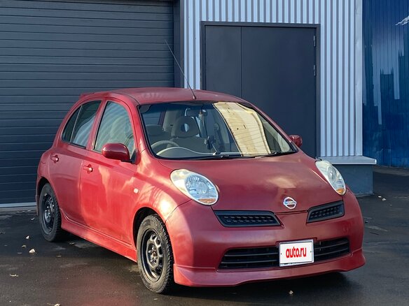 2005 Nissan March III (K12), красный - вид 1