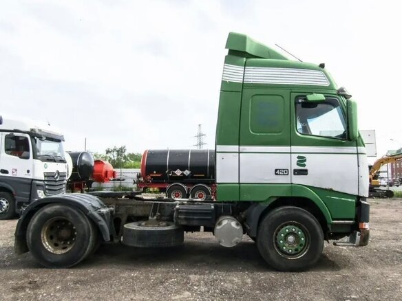 2000 Volvo FH, зелёный, 1100000 рублей - вид 5
