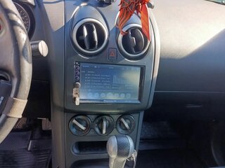 2011 Nissan Qashqai I Рестайлинг, белый, 850000 рублей, вид 4