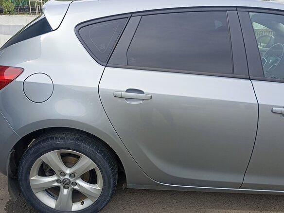 2011 Opel Astra J, серебристый, 575000 рублей - вид 15