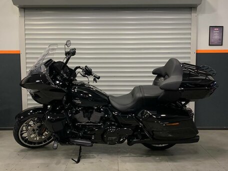 2026 Harley-Davidson Road Glide Limited, чёрный, 4650000 рублей, вид 1