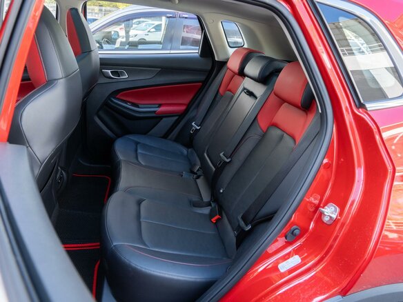 2023 Changan CS55 Plus II, красный, 2100000 рублей - вид 8