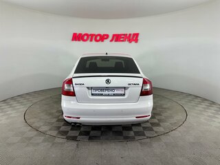 2011 Skoda Octavia DSG7 II (A5) Рестайлинг, белый, 750000 рублей, вид 5